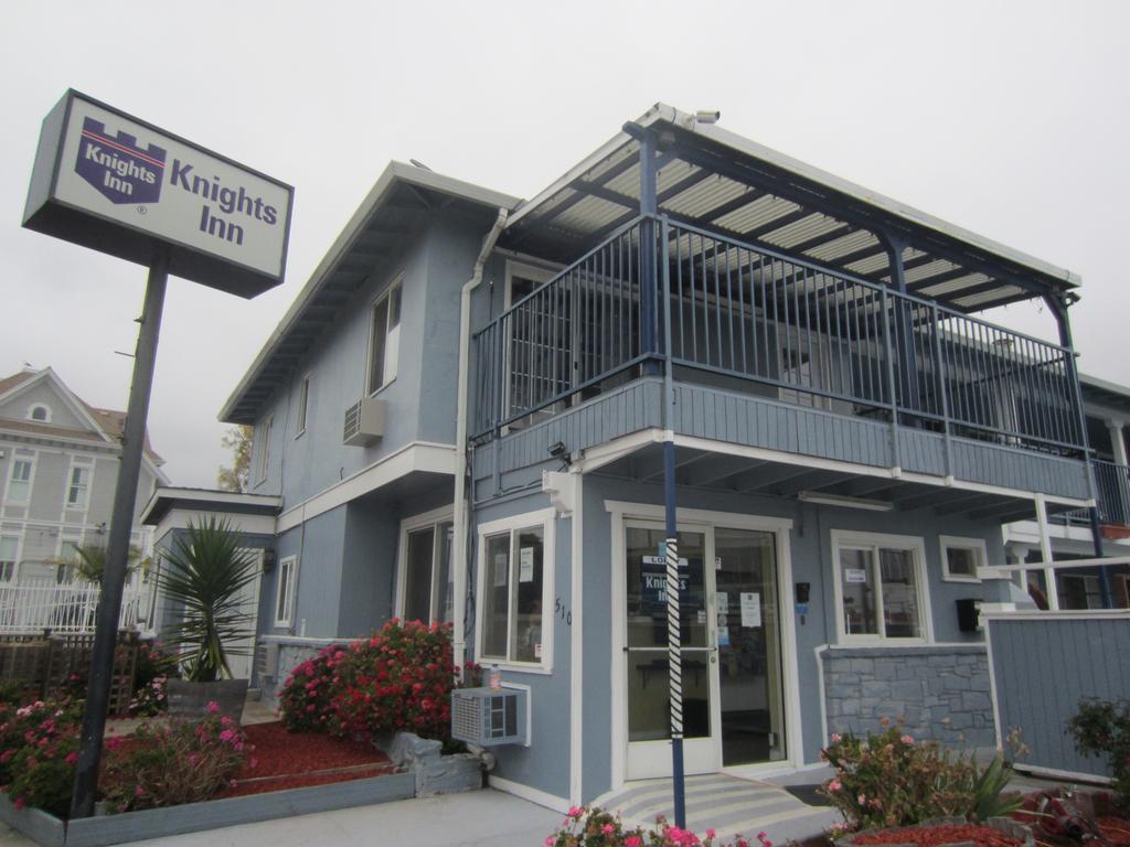 Knights Inn Santa Cruz Exteriör bild